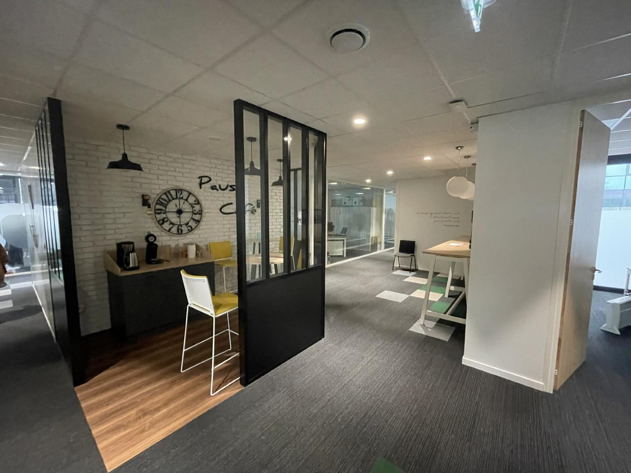 Bureau Tours 401m² Location bureau Tours Indre-et-Loire OLBUR2419703 0
